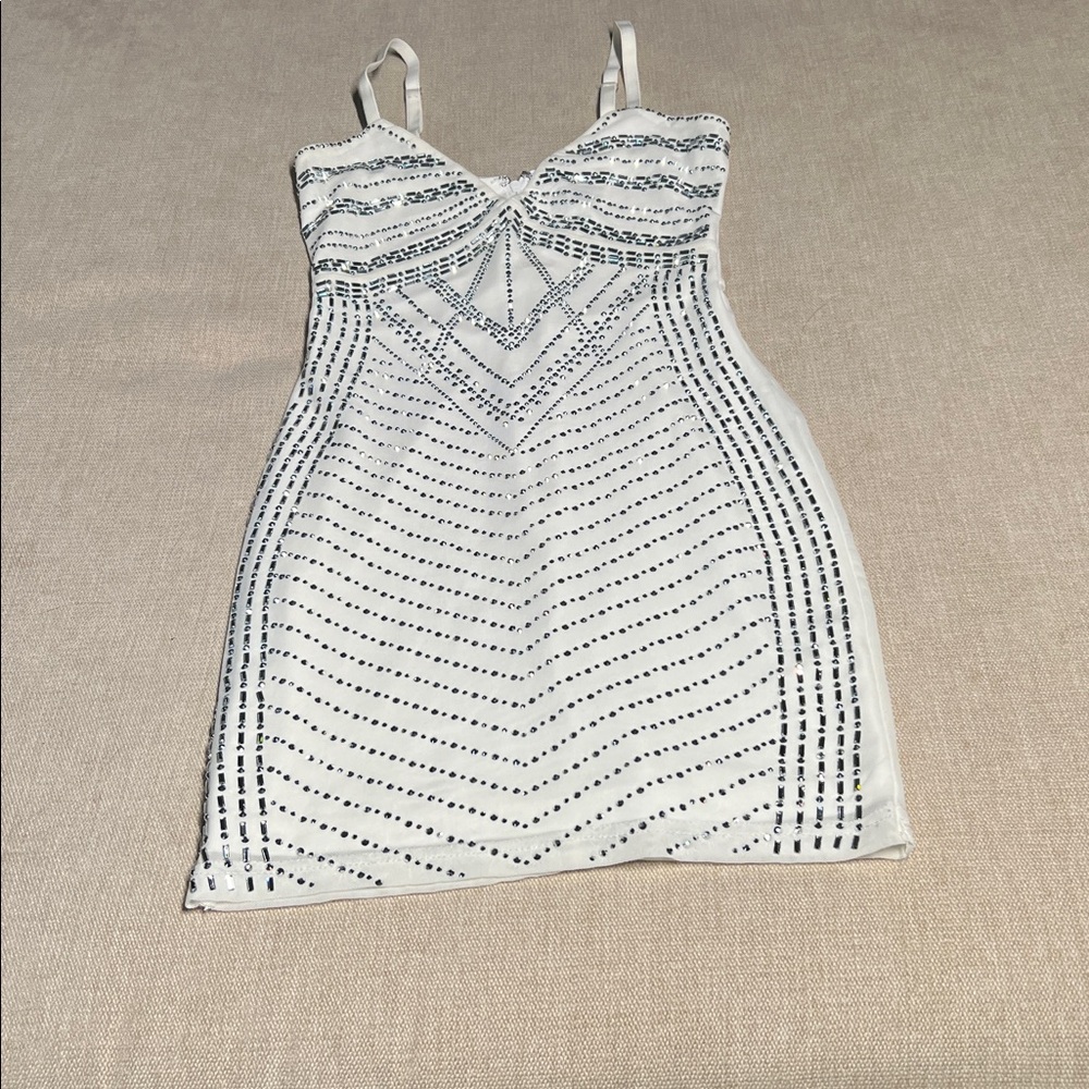 Elegant White Rhinestone Patterned Mini Dress - image 2